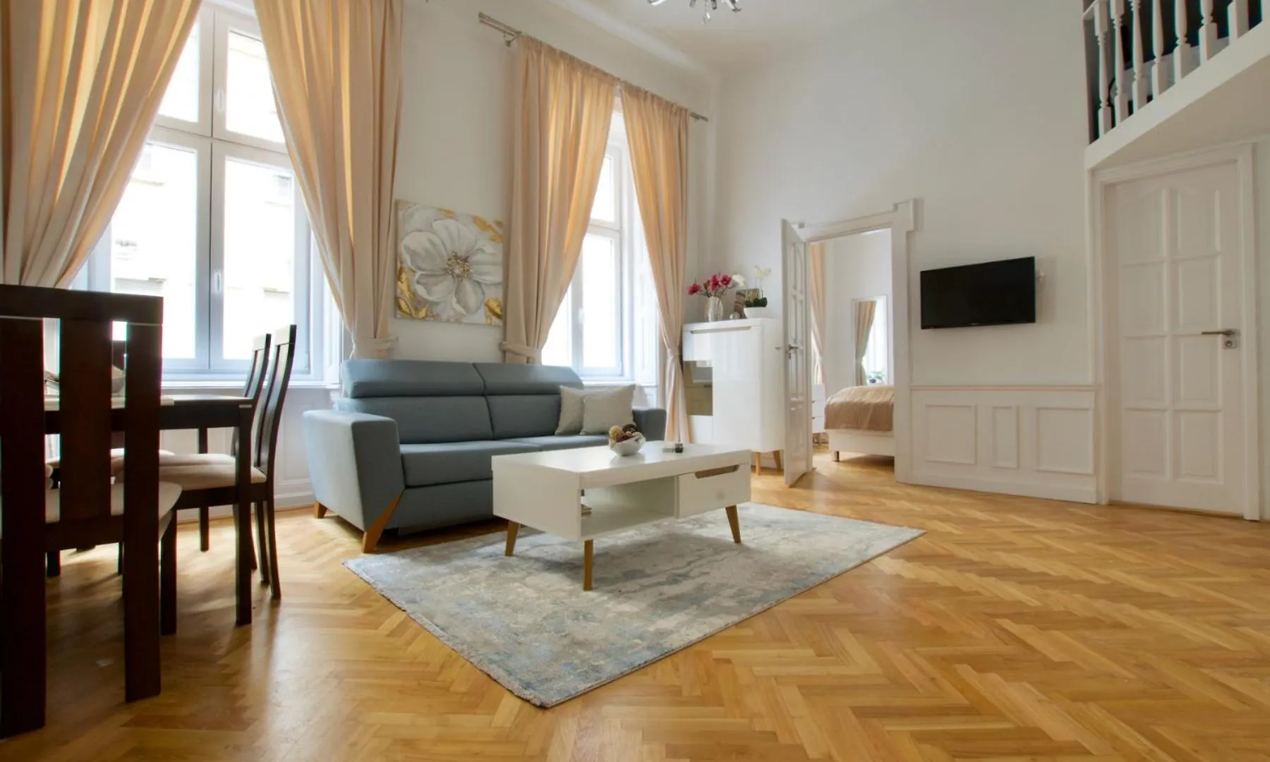 Luxury Apartment By Hi5- Best Location Budapeste