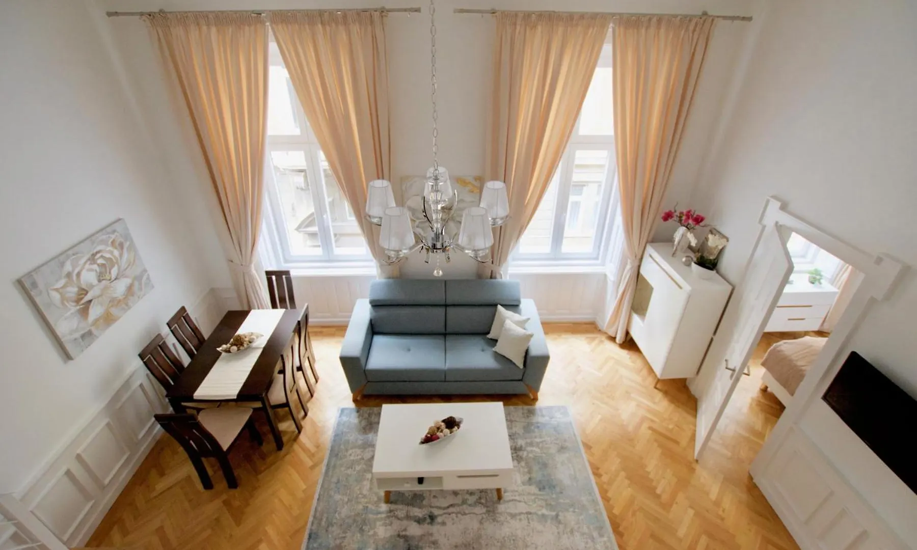 Luxury Apartment By Hi5- Best Location Budapeste Hungria