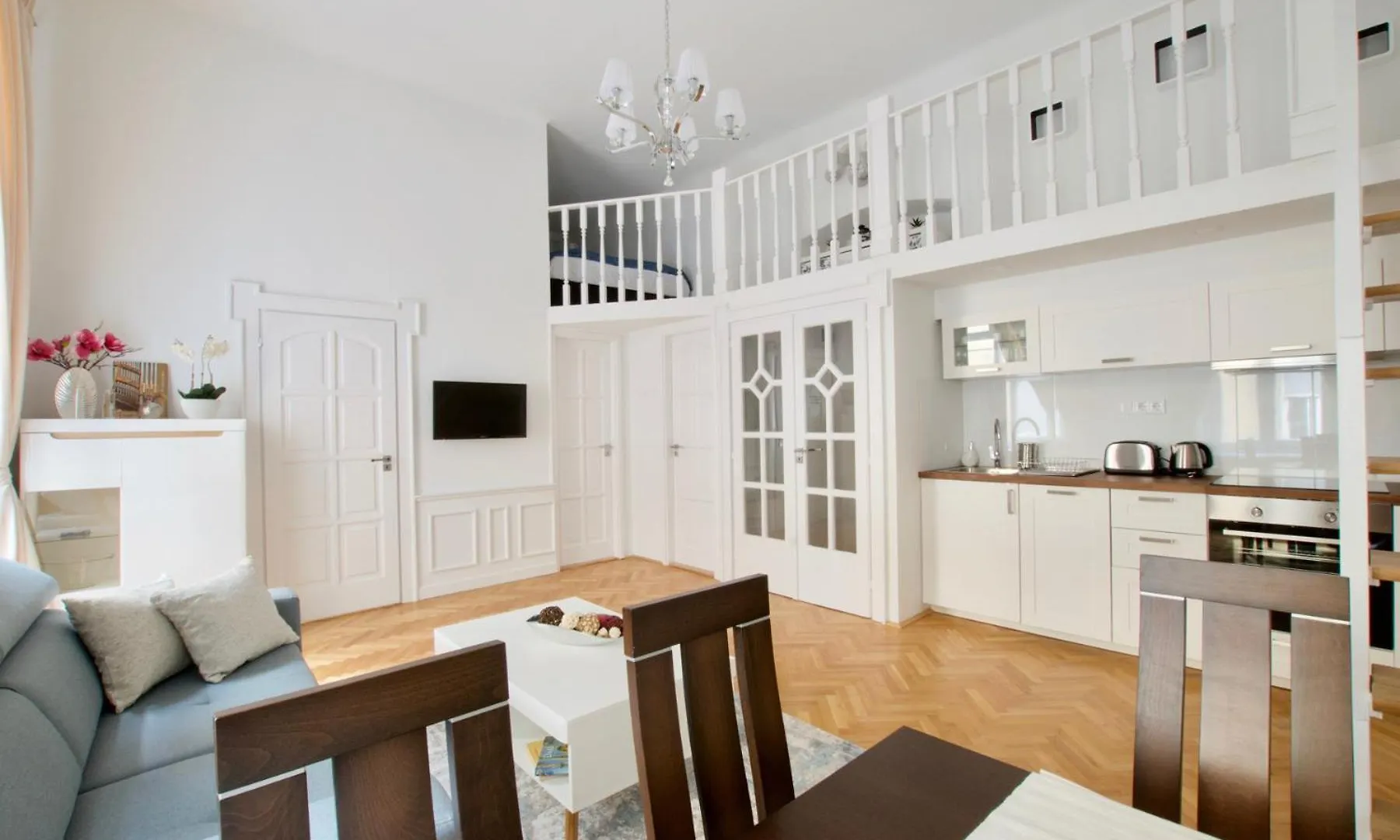 Luxury Apartment By Hi5- Best Location Budapeste